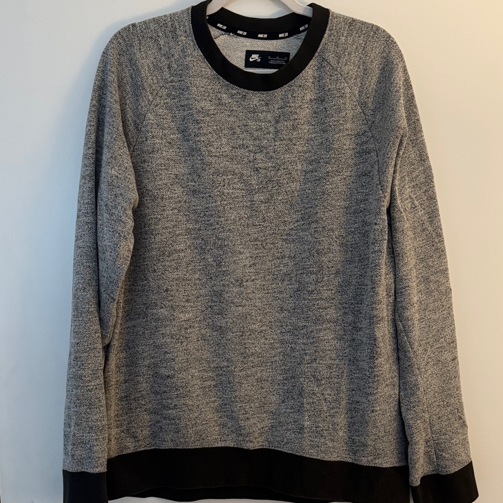 Nike Men's Heathered Gray Crewneck Sweater